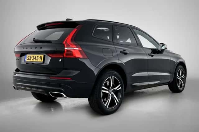 Volvo XC60 (2018) thumbnail 4
