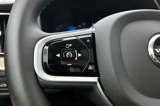 Volvo XC60 (2026) thumbnail 6