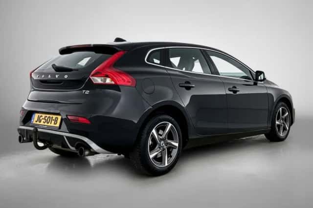 Volvo V40 (2016) thumbnail 4