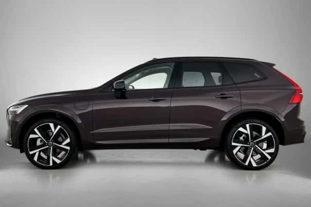 Volvo XC60 (2025) thumbnail 2