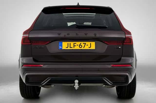 Volvo XC60 (2025) thumbnail 3