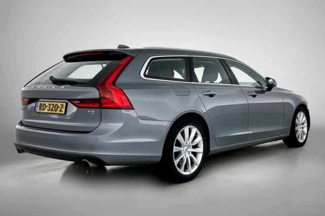 Volvo V90 (2017) thumbnail 4