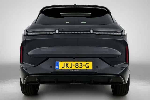 Lynk & Co 08 (2025) thumbnail 3