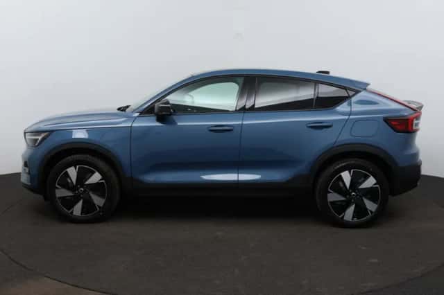 Volvo C40 (2025) thumbnail 2