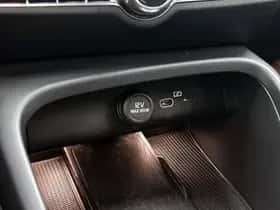 Volvo C40 (2025) thumbnail 71