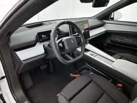 Polestar 4 (2024) thumbnail 25