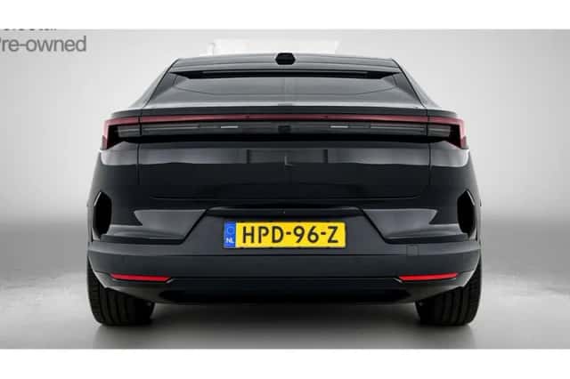 Polestar 4 (2025) thumbnail 3