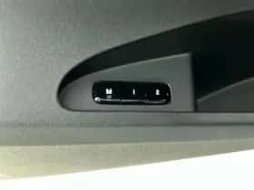Polestar 2 (2024) thumbnail 8