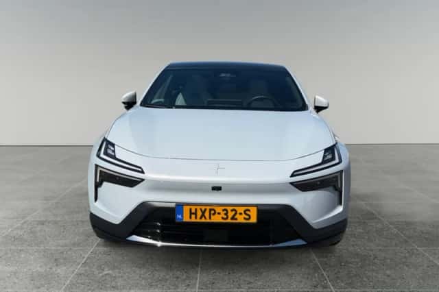 Polestar 4 (2025) thumbnail 5