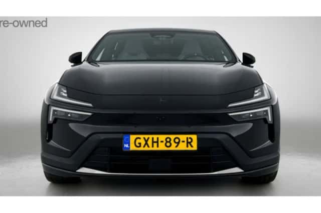Polestar 4 (2024) thumbnail 6