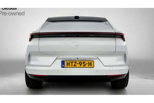 Polestar 4 (2025) thumbnail 3