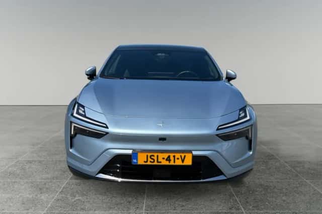 Polestar 4 (2025) thumbnail 5