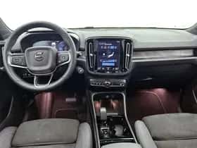 Volvo XC40 (2022) thumbnail 22