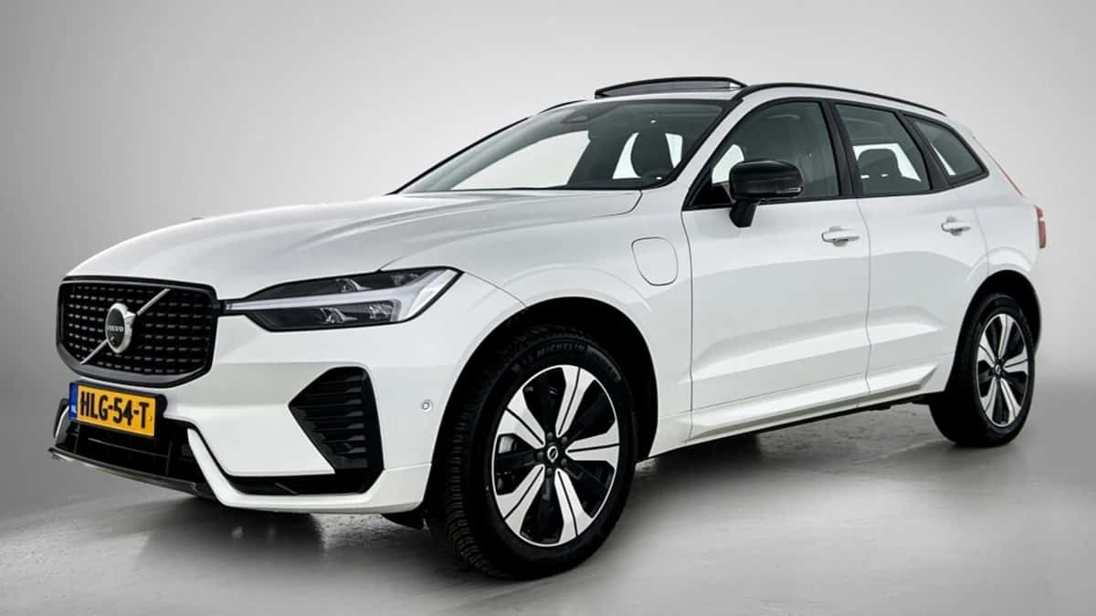 Volvo XC60 (2024) — foto 1
