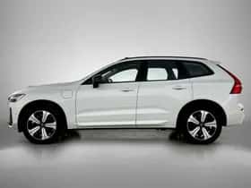 Volvo XC60 (2024) thumbnail 2