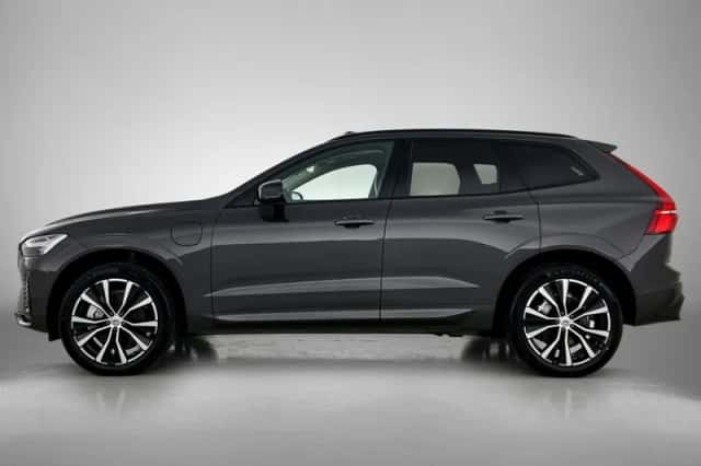 Volvo XC60 (2023) thumbnail 2