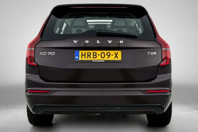 Volvo XC90 (2025) thumbnail 3