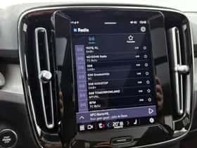 Volvo XC40 (2022) thumbnail 11