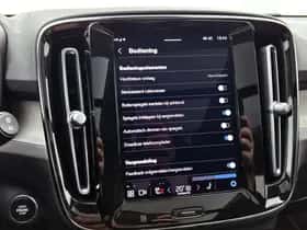 Volvo XC40 (2022) thumbnail 15