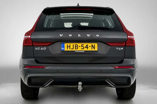 Volvo XC60 (2025) thumbnail 3
