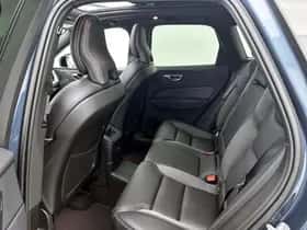 Volvo XC60 (2024) thumbnail 27
