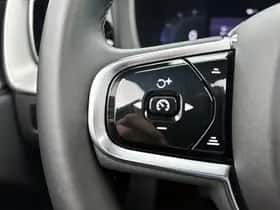 Volvo XC60 (2024) thumbnail 6