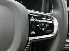 Volvo XC60 (2024) thumbnail 6