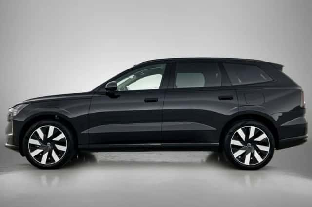 Volvo EX90 (2025) thumbnail 2