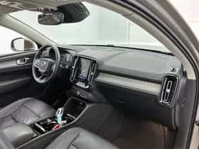 Volvo XC40 (2020) thumbnail 22