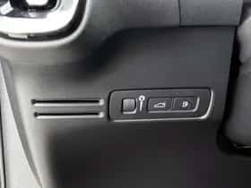 Volvo XC40 (2020) thumbnail 17