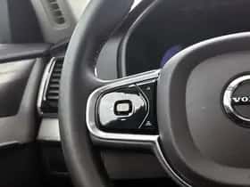 Volvo XC90 (2022) thumbnail 7