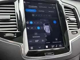 Volvo XC90 (2022) thumbnail 9