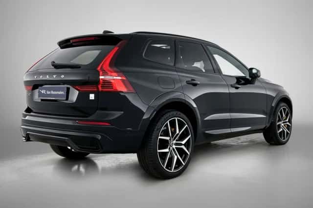 Volvo XC60 (2023) thumbnail 4