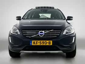 Volvo XC60 (2016) thumbnail 5