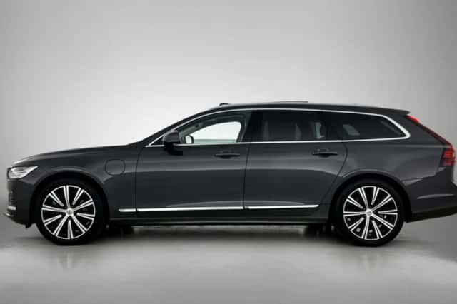 Volvo V90 (2022) thumbnail 2