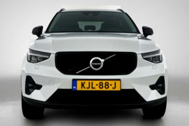 Volvo XC40 (2022) thumbnail 6