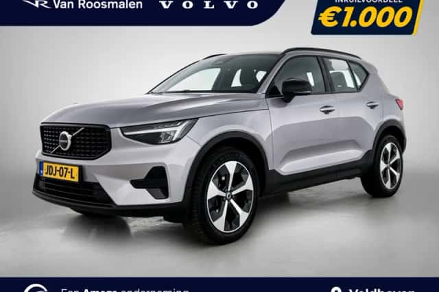 Volvo XC40 (2025) thumbnail 1
