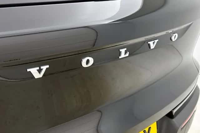 Volvo XC40 (2022) thumbnail 5