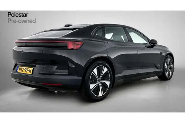 Polestar 4 (2025) thumbnail 5