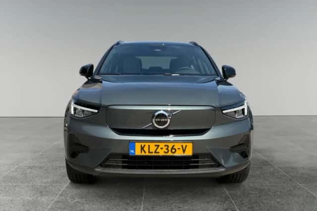 Volvo EX40 (2026) thumbnail 4