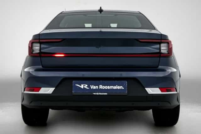 Polestar 2 (2023) thumbnail 3