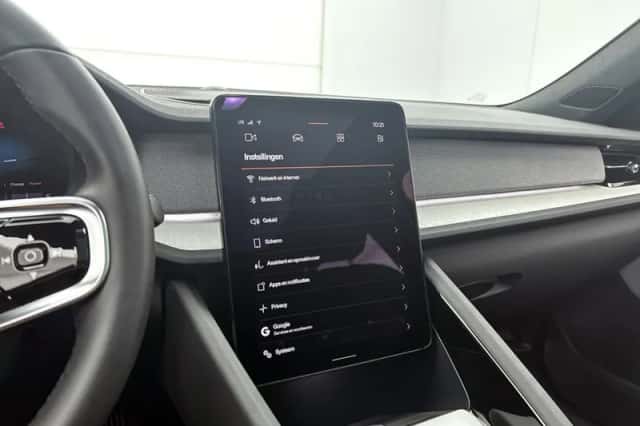 Polestar 2 (2024) thumbnail 5
