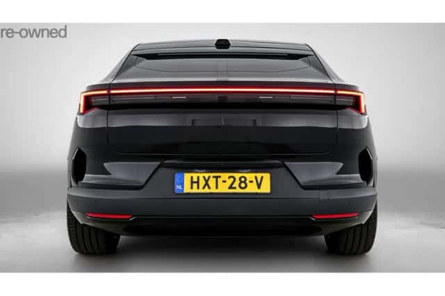 Polestar 4 (2025) thumbnail 3