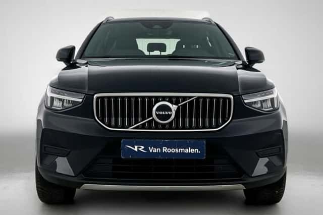 Volvo XC40 (2022) thumbnail 5