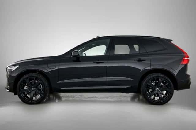 Volvo XC60 (2024) thumbnail 2
