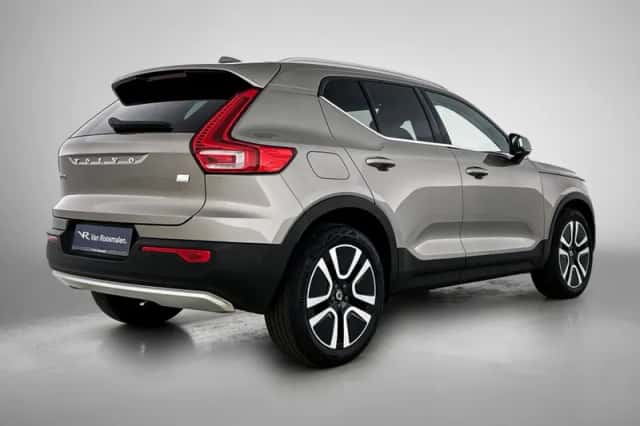 Volvo XC40 (2022) thumbnail 4