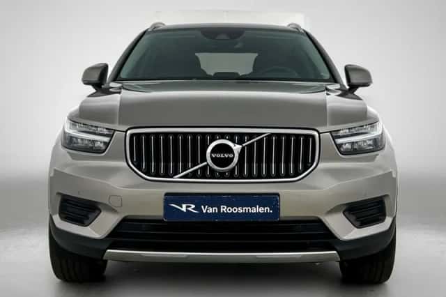 Volvo XC40 (2022) thumbnail 5
