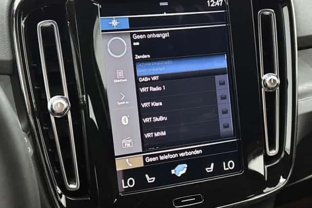 Volvo XC40 (2022) thumbnail 6