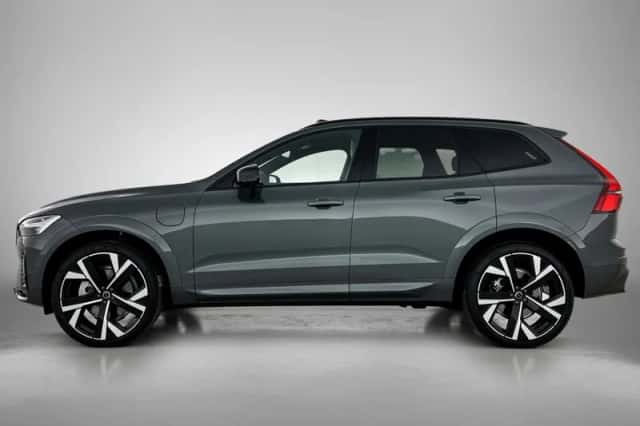 Volvo XC60 (2025) thumbnail 2