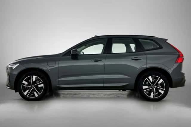 Volvo XC60 (2025) thumbnail 2